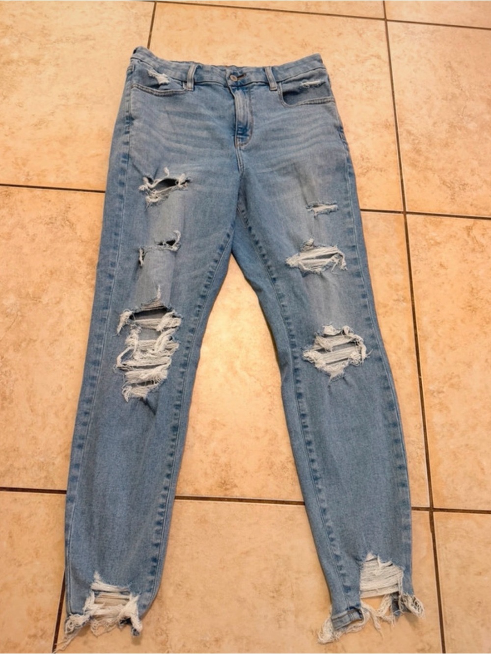 American Eagle Outfitters Light Blue Ripped Skinny Jeans